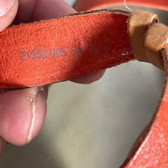 Camper Extraordinary Crafts Orange Bi-Color Leather T-Strap Heels Sz 39/9 - Picture 5 of 7